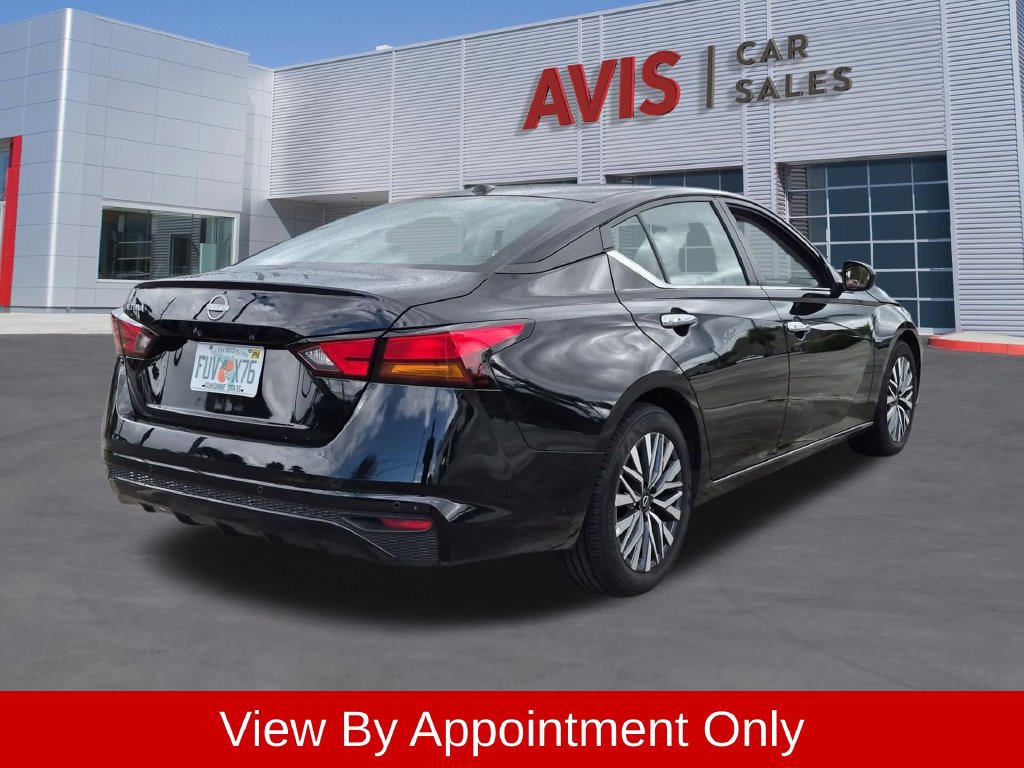 Used 2025 Nissan Altima 2.5 SV FWD image 6