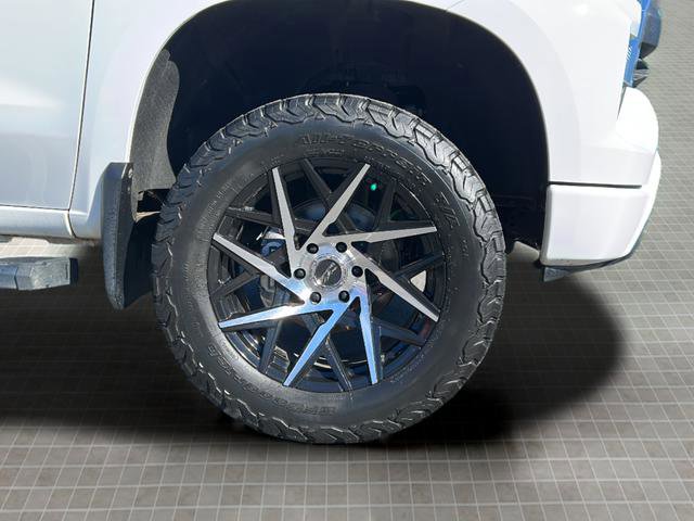 Used 2023 Chevrolet Silverado 1500 Custom image 46