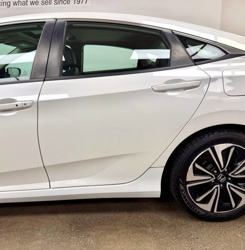 Used 2017 Honda Civic EX-L image 9