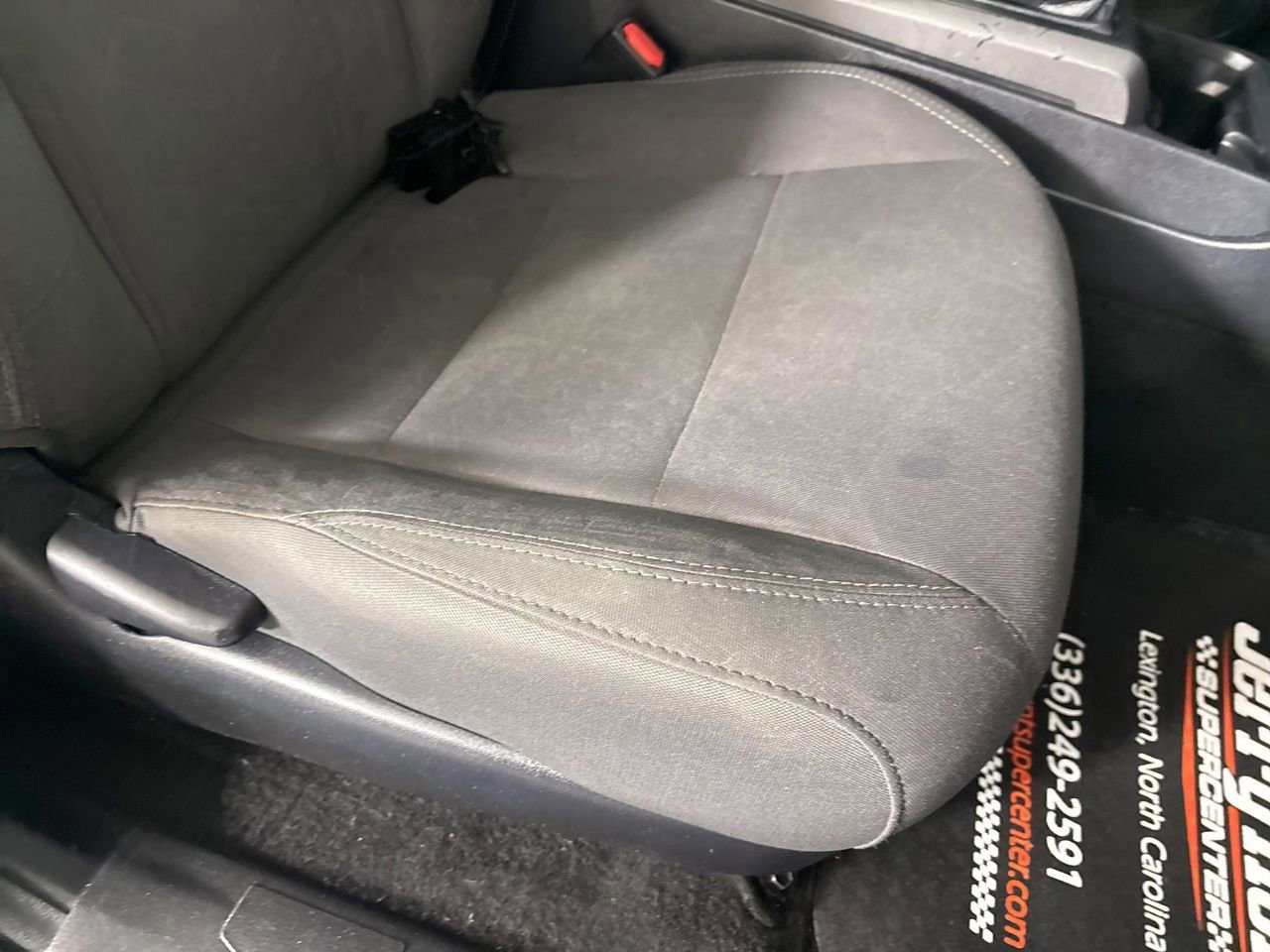 Used 2019 Toyota Tacoma TRD Off-Road image 28