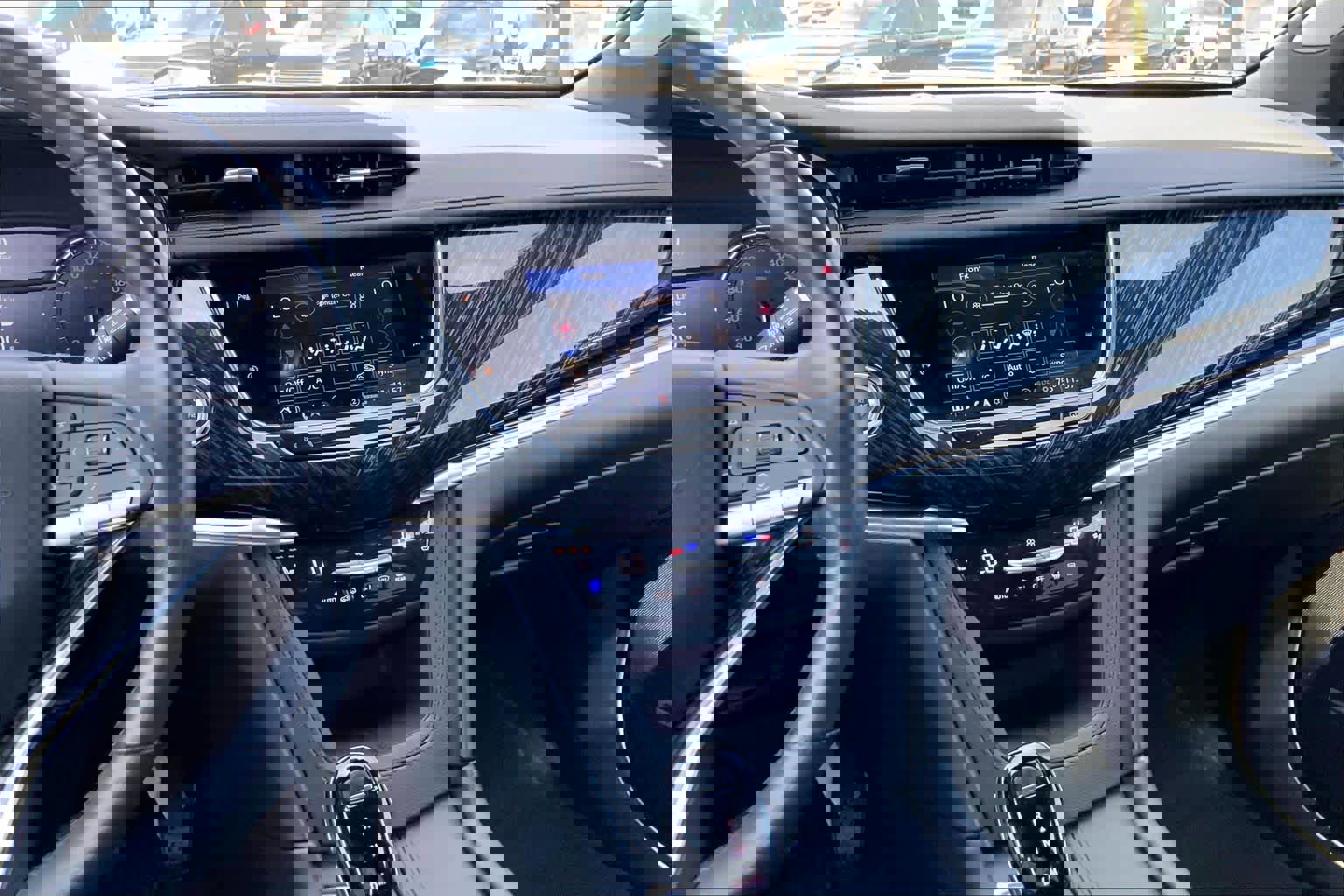 Used 2025 Cadillac XT6 Premium Luxury AWD/4WD image 7