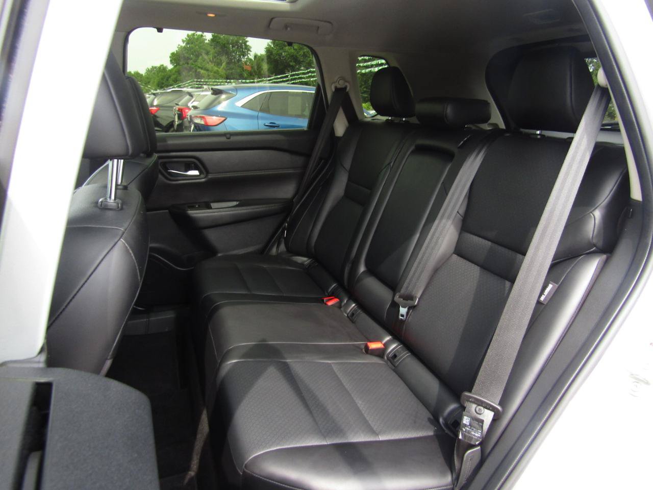 Used 2024 Nissan Rogue SV w/ SV Premium Package AWD/4WD image 21