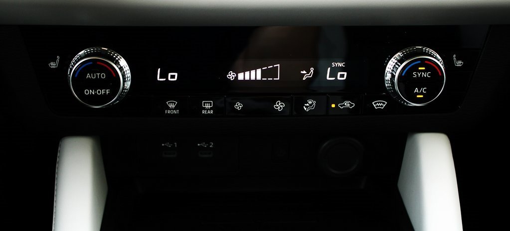 New 2025 Mitsubishi Outlander SE image 22