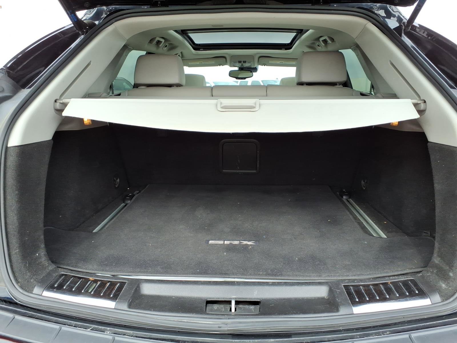 Used 2014 Cadillac SRX Performance w/ Driver Awareness Package image 8