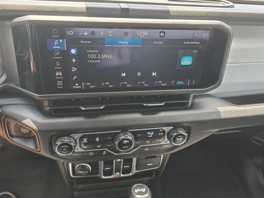 Used 2024 Jeep Wrangler Unlimited Sport AWD/4WD image 36