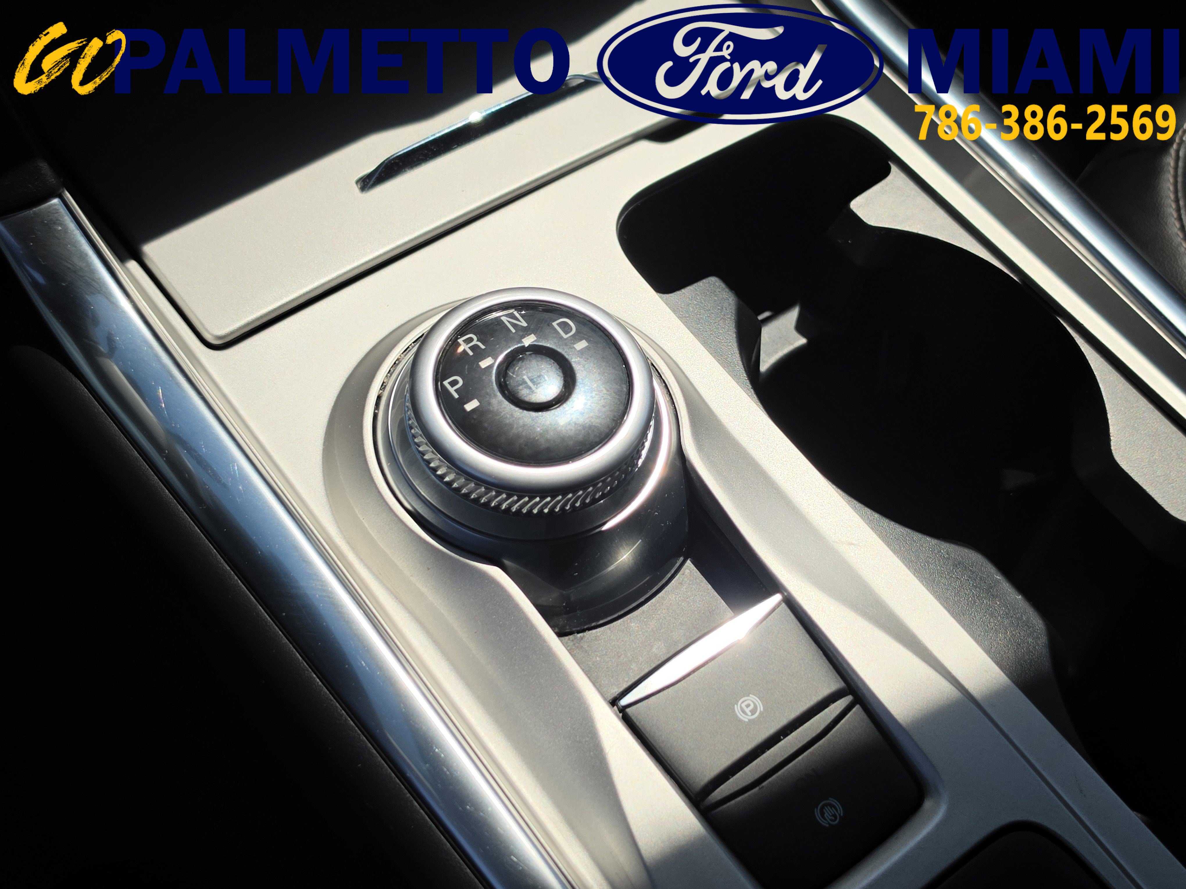 Used 2022 Ford Explorer XLT w/ Equipment Group 202A RWD image 28