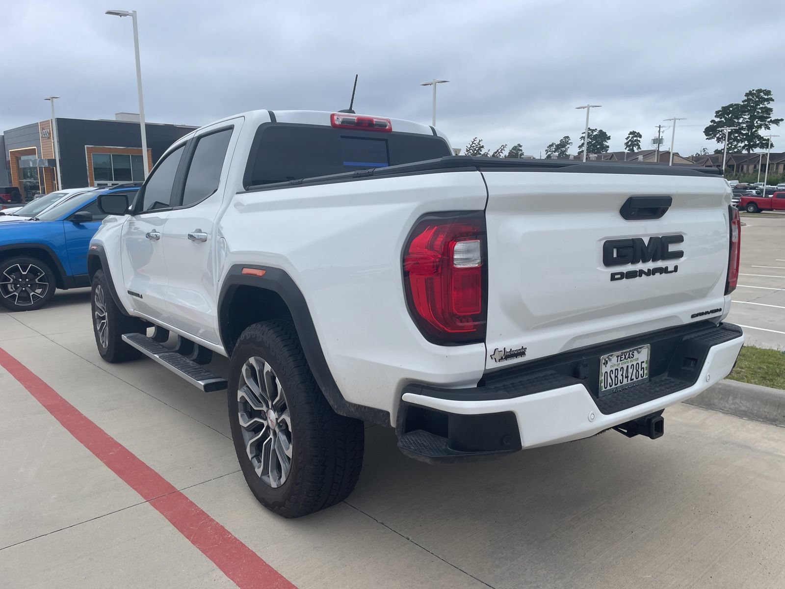 Used 2023 GMC Canyon Denali AWD/4WD image 6