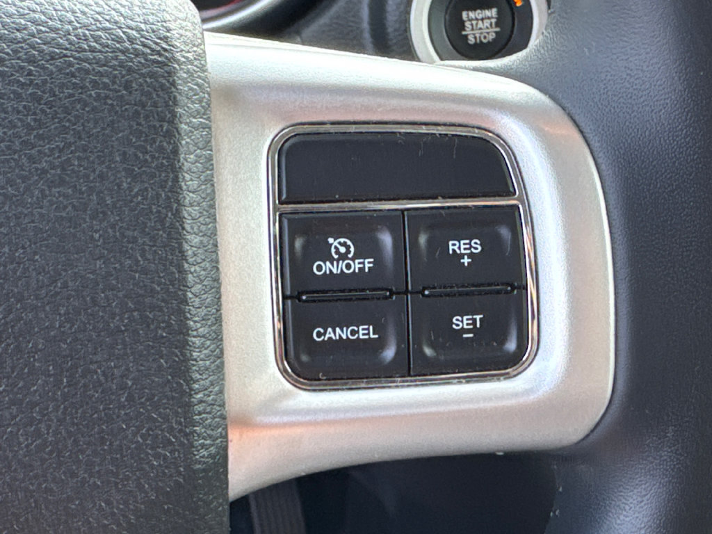 Used 2019 Dodge Journey SE w/ Connectivity Group FWD image 32
