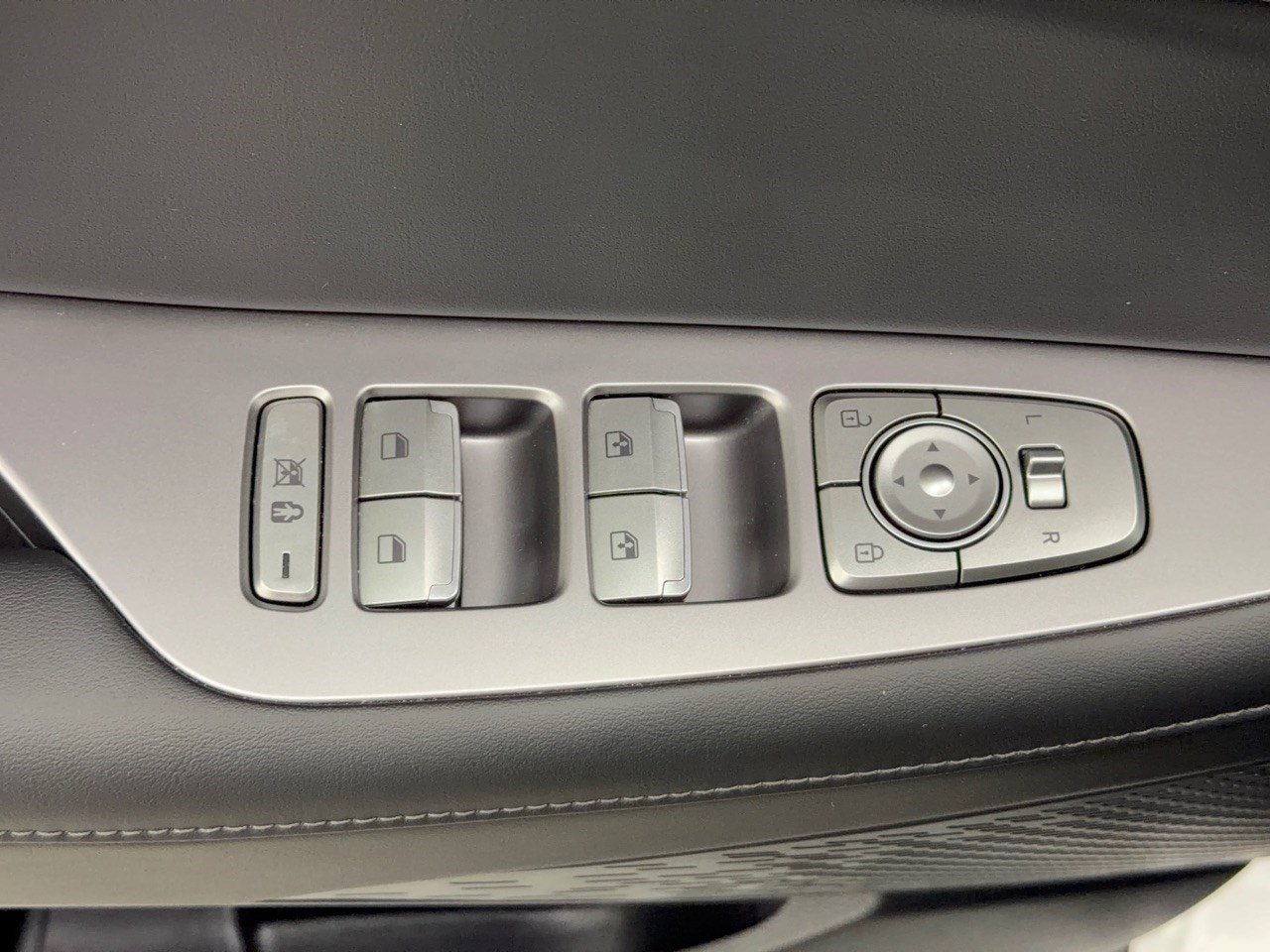 Used 2025 Hyundai Palisade SEL FWD image 15