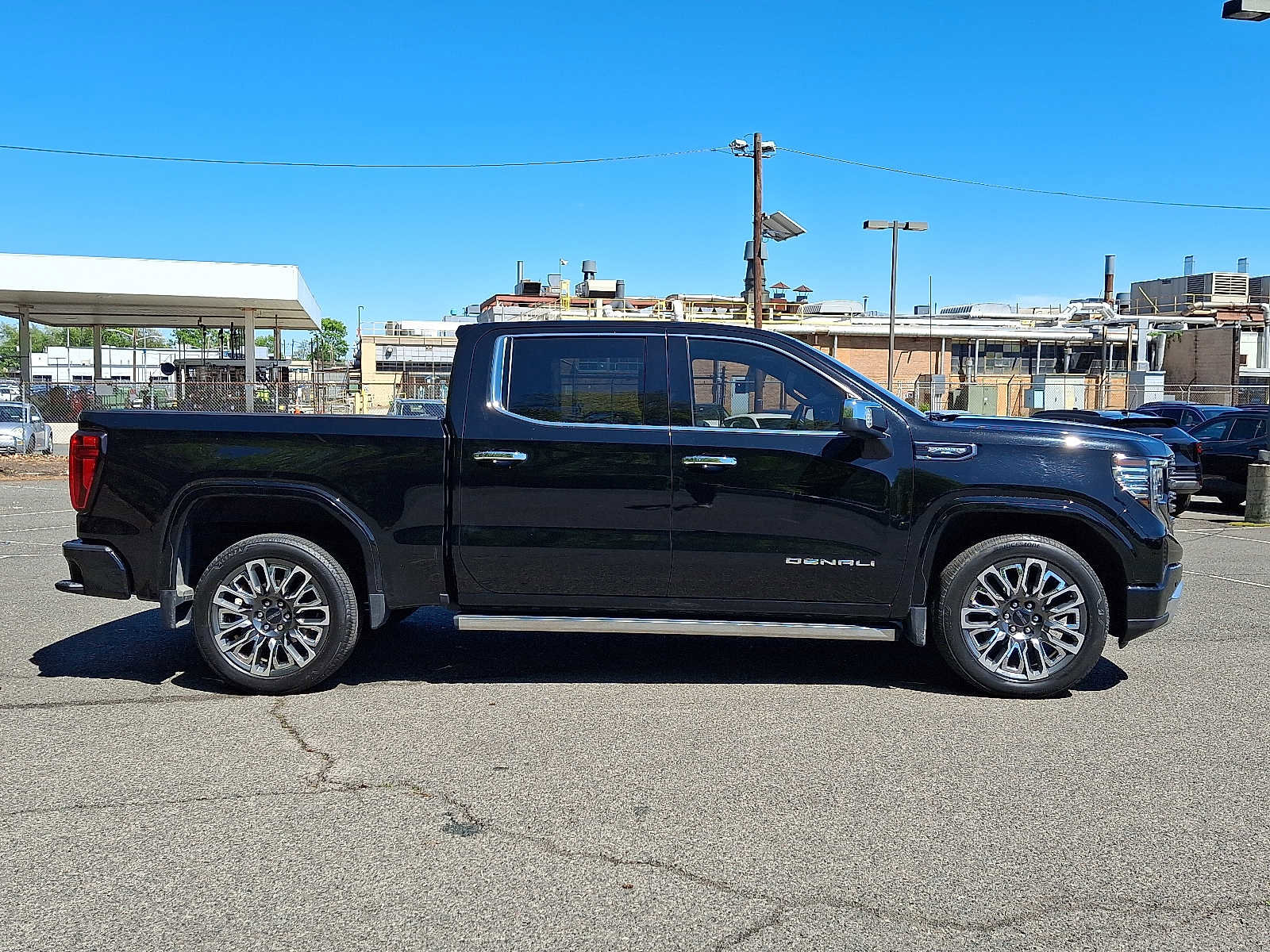 Used 2024 GMC Sierra 1500 Denali Ultimate AWD/4WD image 8
