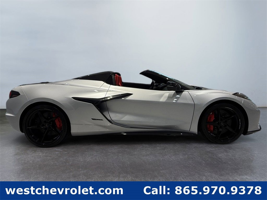 New 2026 Chevrolet Corvette E-Ray w/ ZER Performance Package image 2