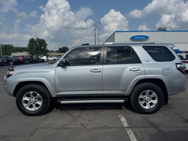 Used 2016 Toyota 4Runner SR5 Premium AWD/4WD image 4