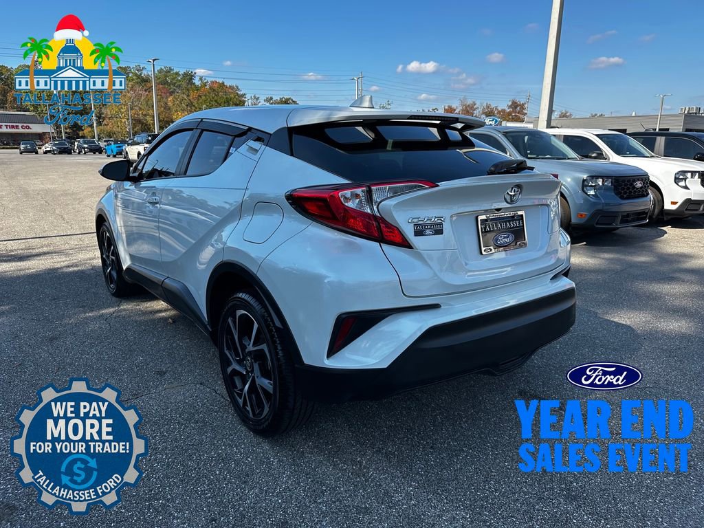Used 2020 Toyota C-HR XLE image 3