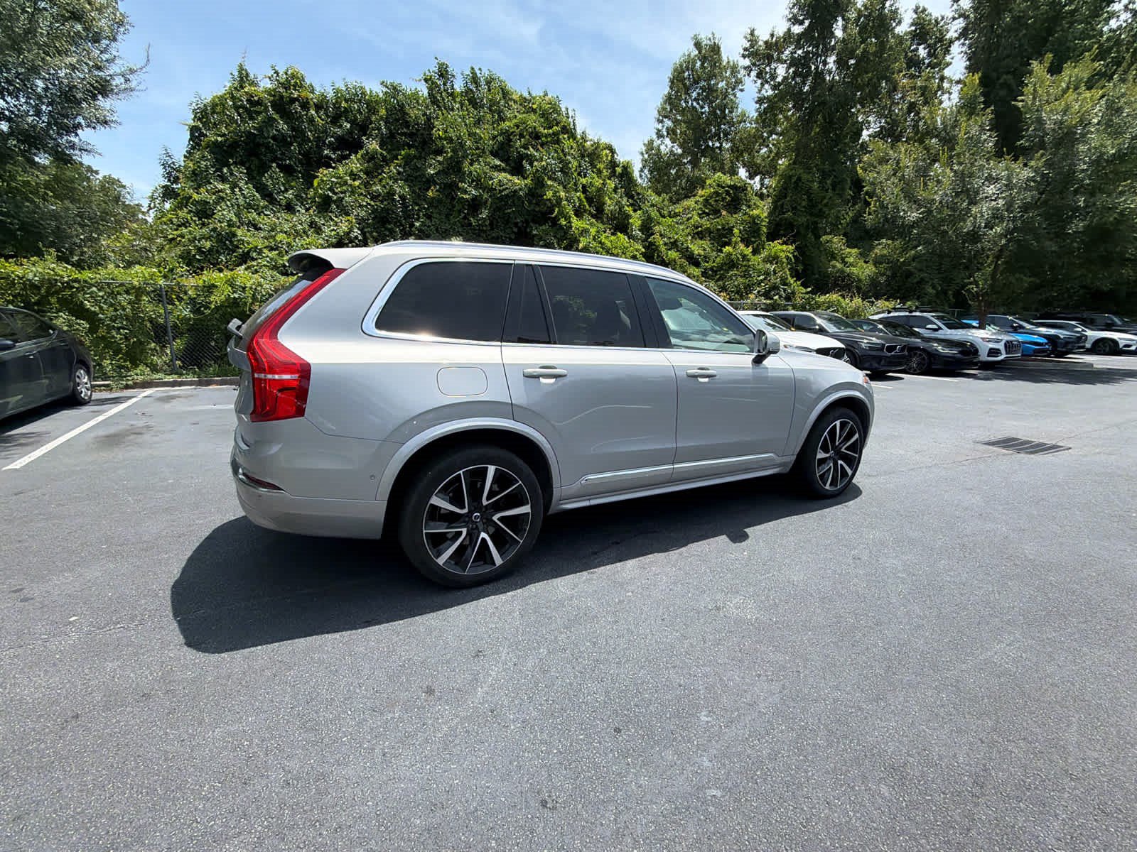 Used 2023 Volvo XC90 B5 Plus w/ Protection Package Premier AWD/4WD image 17