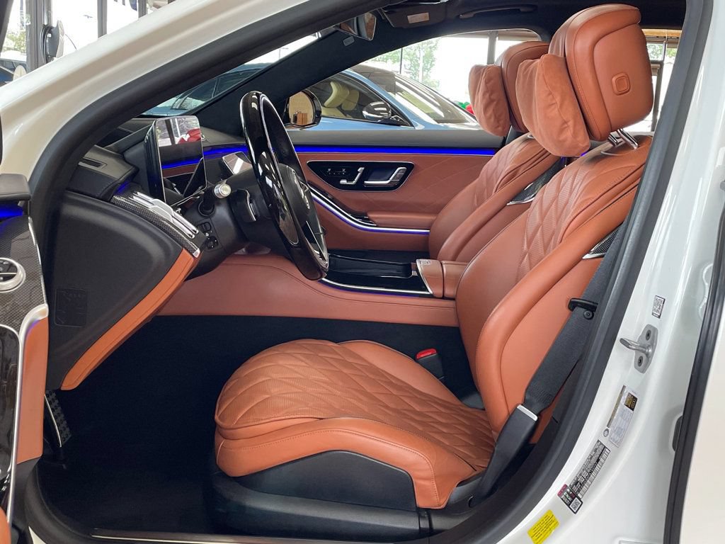 Used 2023 Mercedes-Benz S 580e 4MATIC Sedan w/ AMG Line image 13