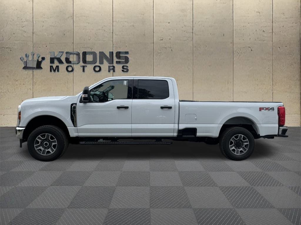 New 2025 Ford F250 XLT w/ FX4 Off-Road Package image 4