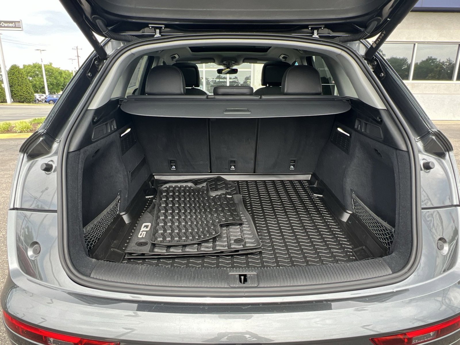 Used 2023 Audi Q5 2.0T Premium w/ Convenience Package AWD/4WD image 28