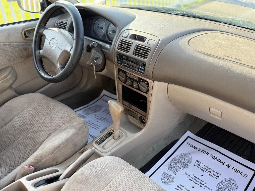 Used 2001 Toyota Corolla CE FWD image 11