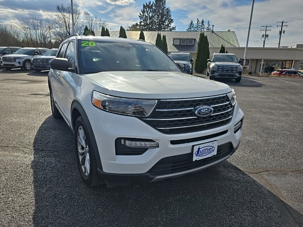 Used 2020 Ford Explorer XLT w/ Equipment Group 202A image 3