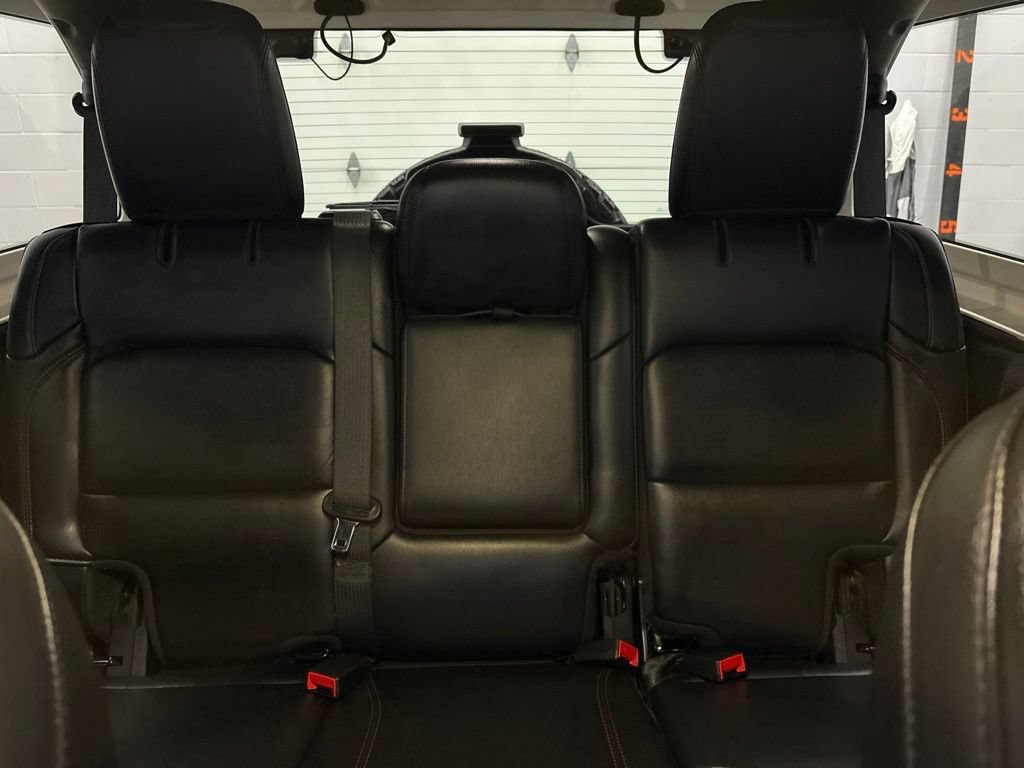 Used 2019 Jeep Wrangler Unlimited Rubicon w/ Cold Weather Group AWD/4WD image 23