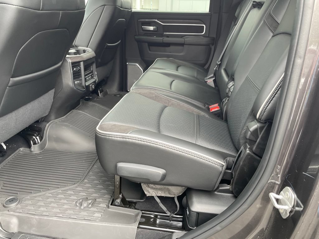 New 2026 RAM 2500 Laramie AWD/4WD image 14