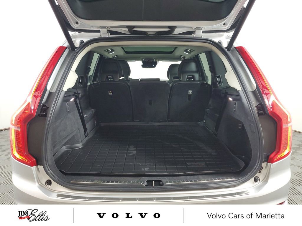 Used 2020 Volvo XC90 T6 Momentum w/ Protection Package Premier AWD/4WD image 10