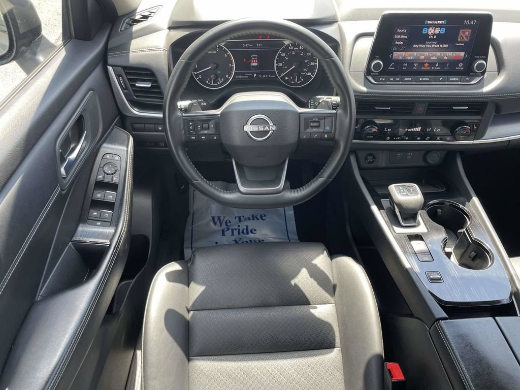 Used 2025 Nissan Rogue SV w/ SV Premium Package FWD image 22
