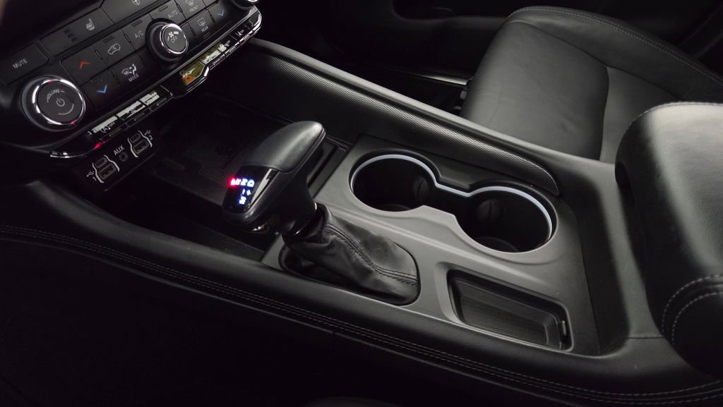 Used 2022 Dodge Durango GT image 29