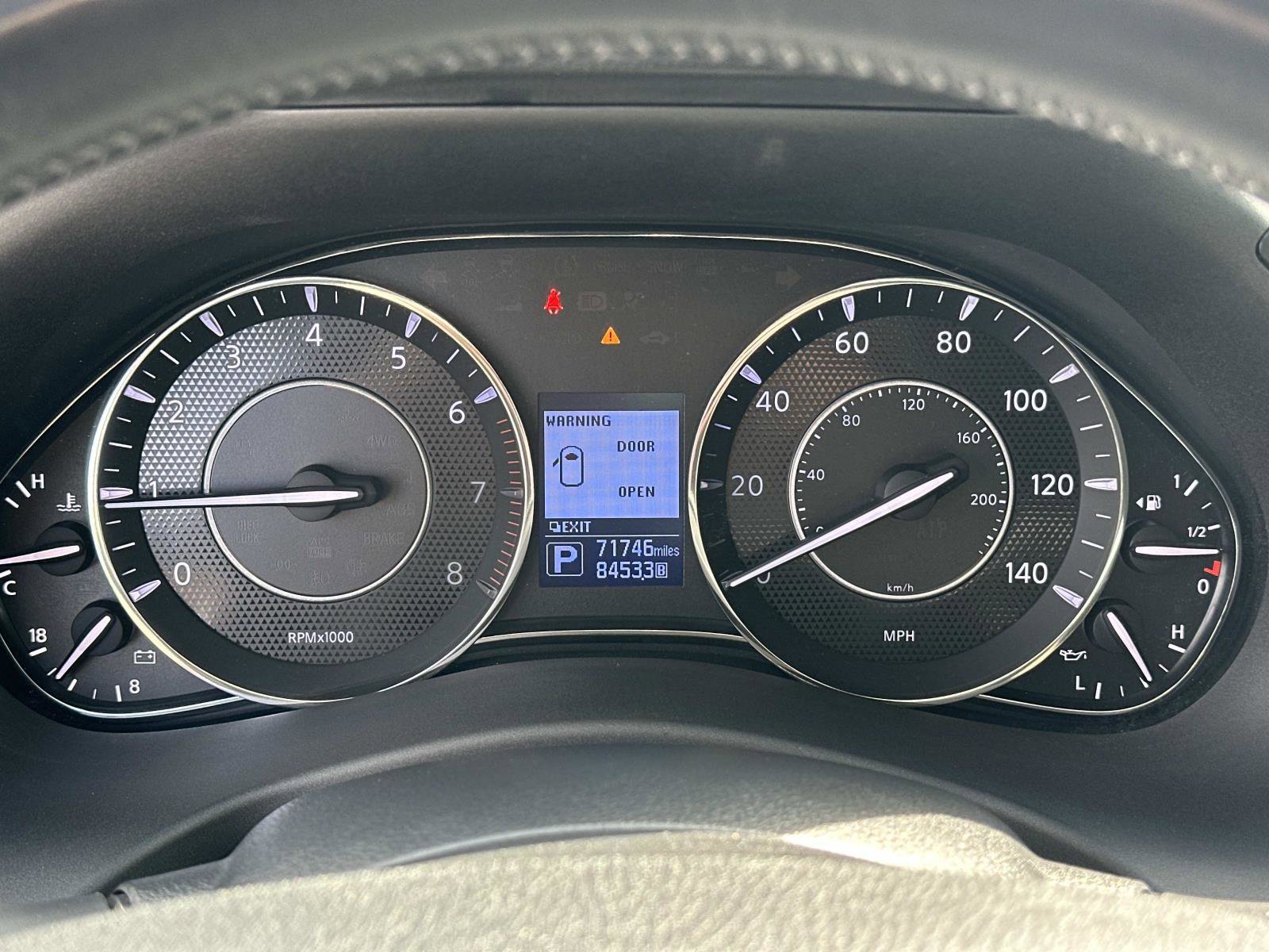 Used 2019 Nissan Armada SL w/ Premium Package image 10