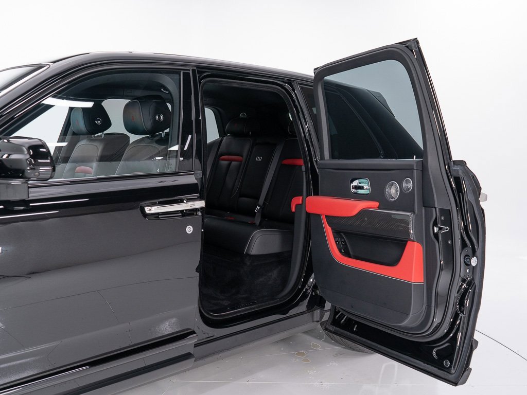 Certified 2023 Rolls-Royce Cullinan Black Badge w/ Driver's Package image 21