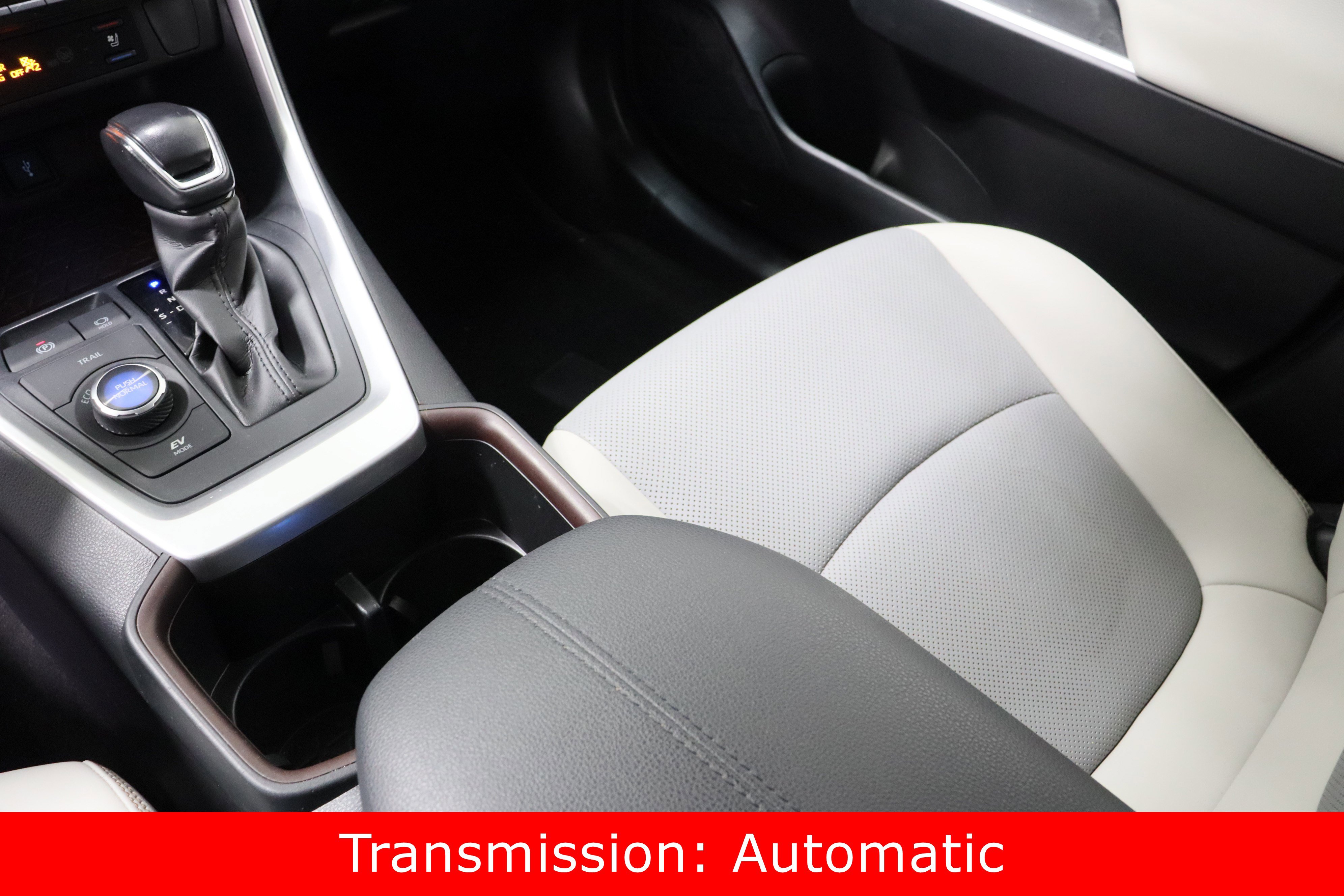 Certified 2022 Toyota RAV4 Limited image 17