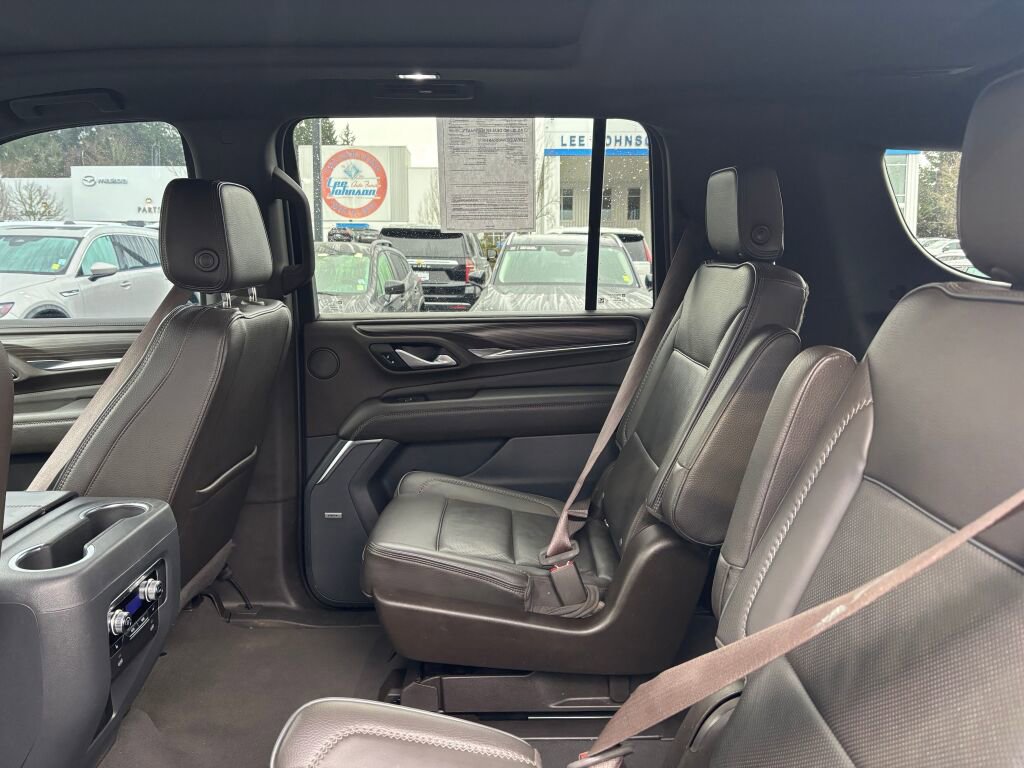 Used 2022 GMC Yukon XL Denali image 13