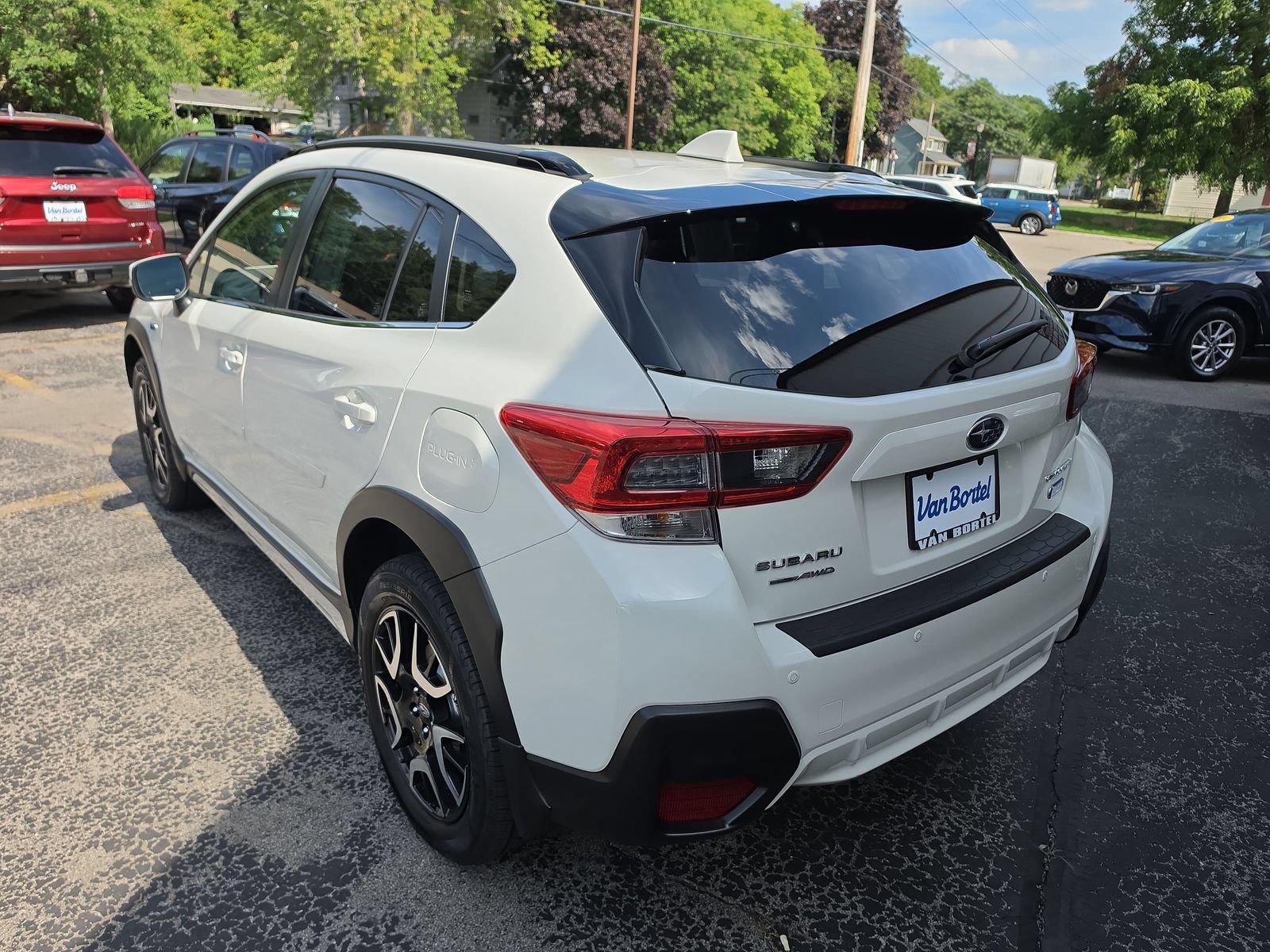 Used 2022 Subaru Crosstrek Hybrid AWD/4WD image 7