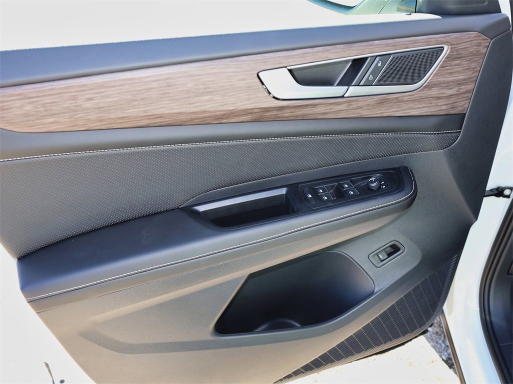 New 2026 Volkswagen Atlas SEL image 15