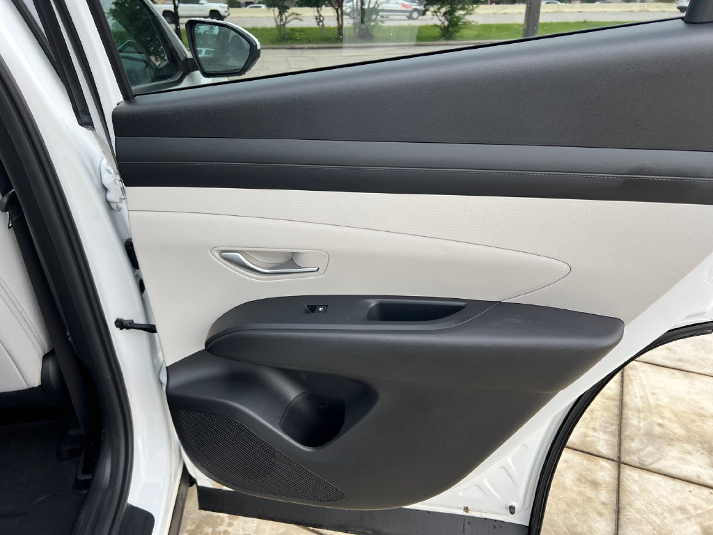 Used 2026 Hyundai Tucson SEL FWD image 9