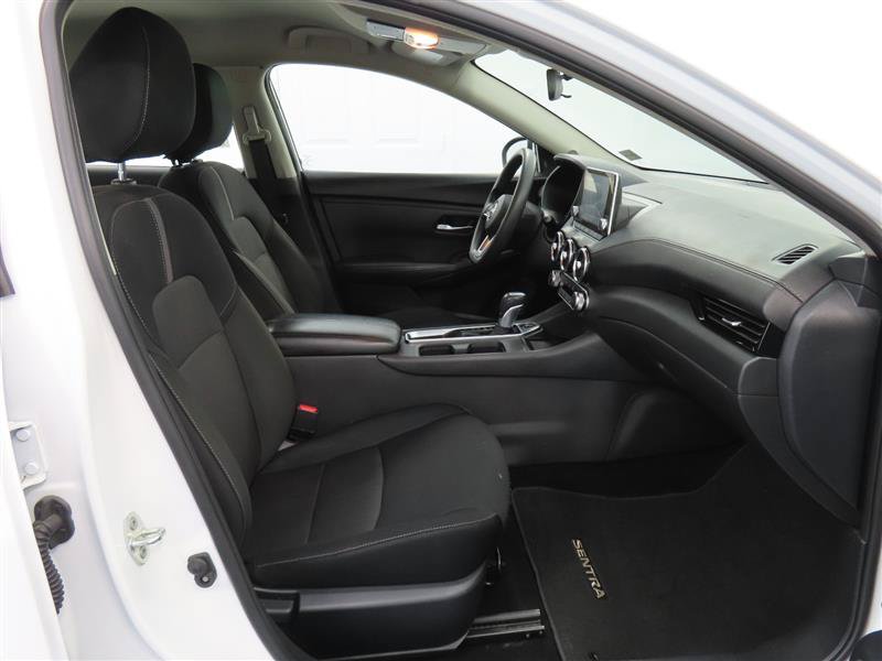 Used 2025 Nissan Sentra SV FWD image 34