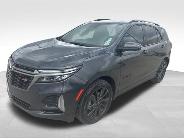 Used 2023 Chevrolet Equinox RS w/ RS Leather Package image 4
