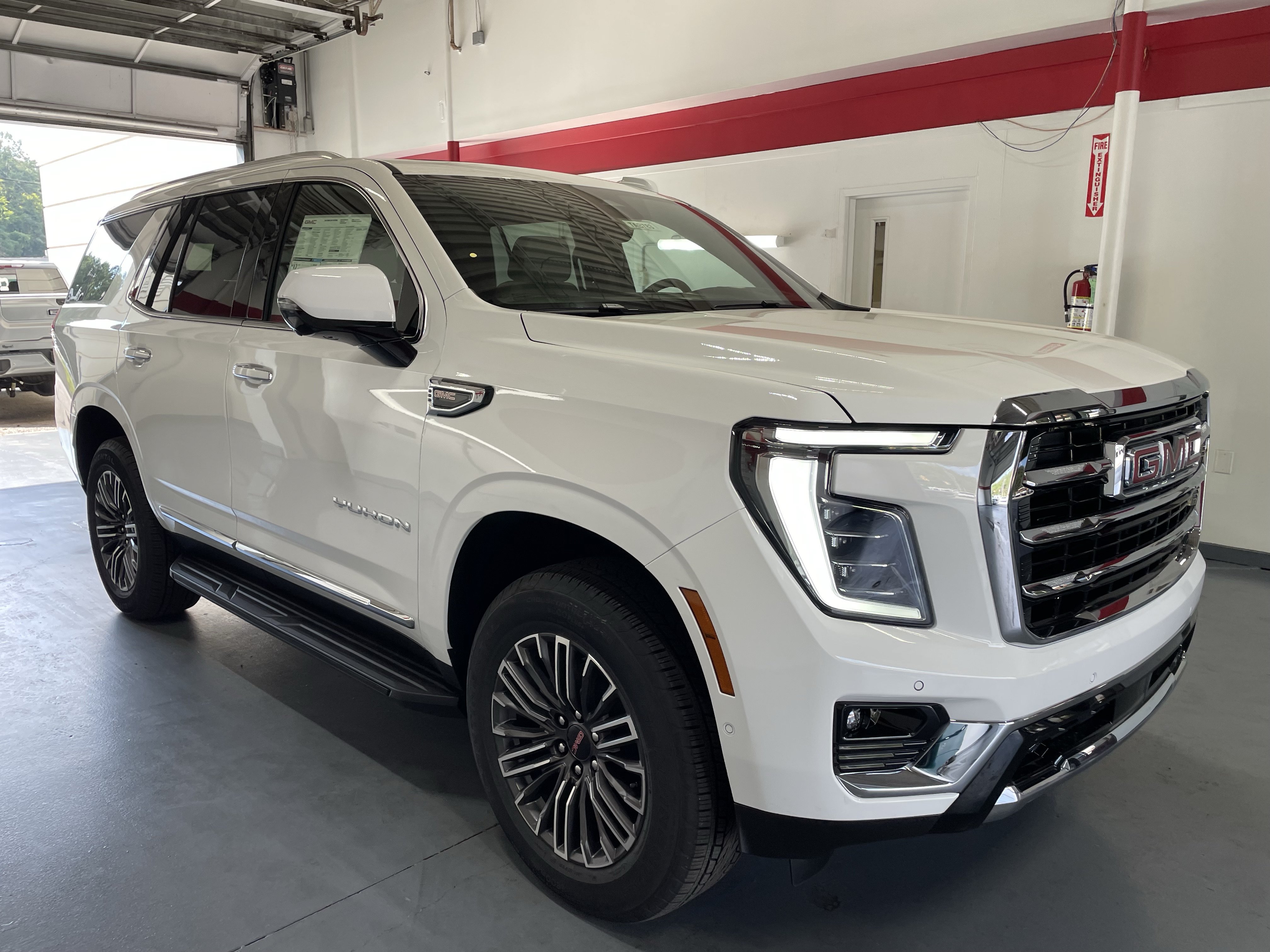New 2026 GMC Yukon Elevation w/ Technology Package RWD image 3