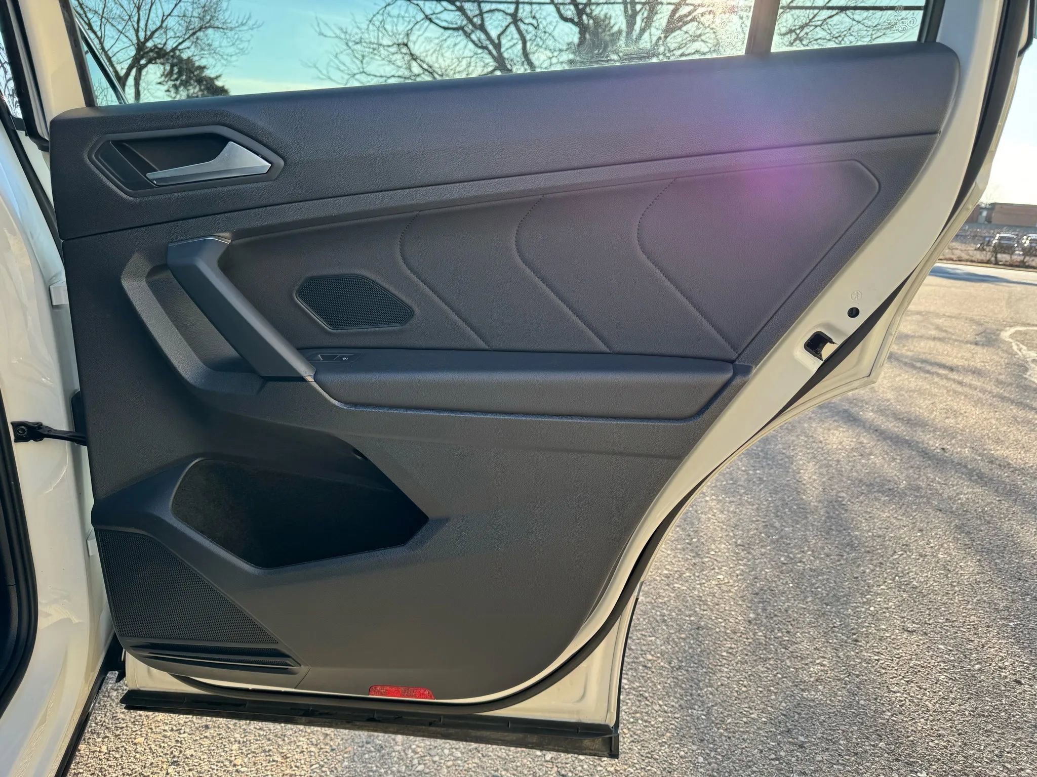 Used 2019 Volkswagen Tiguan SEL Premium w/ 3rd Row Seat Package image 35