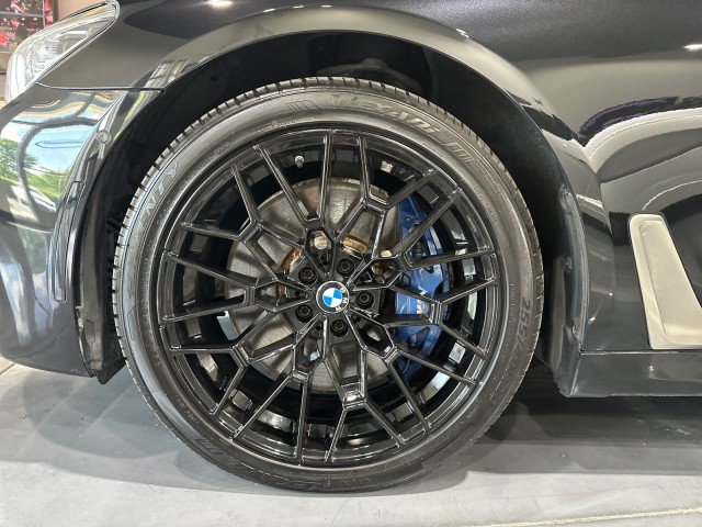 Used 2017 BMW M760i xDrive AWD/4WD image 7