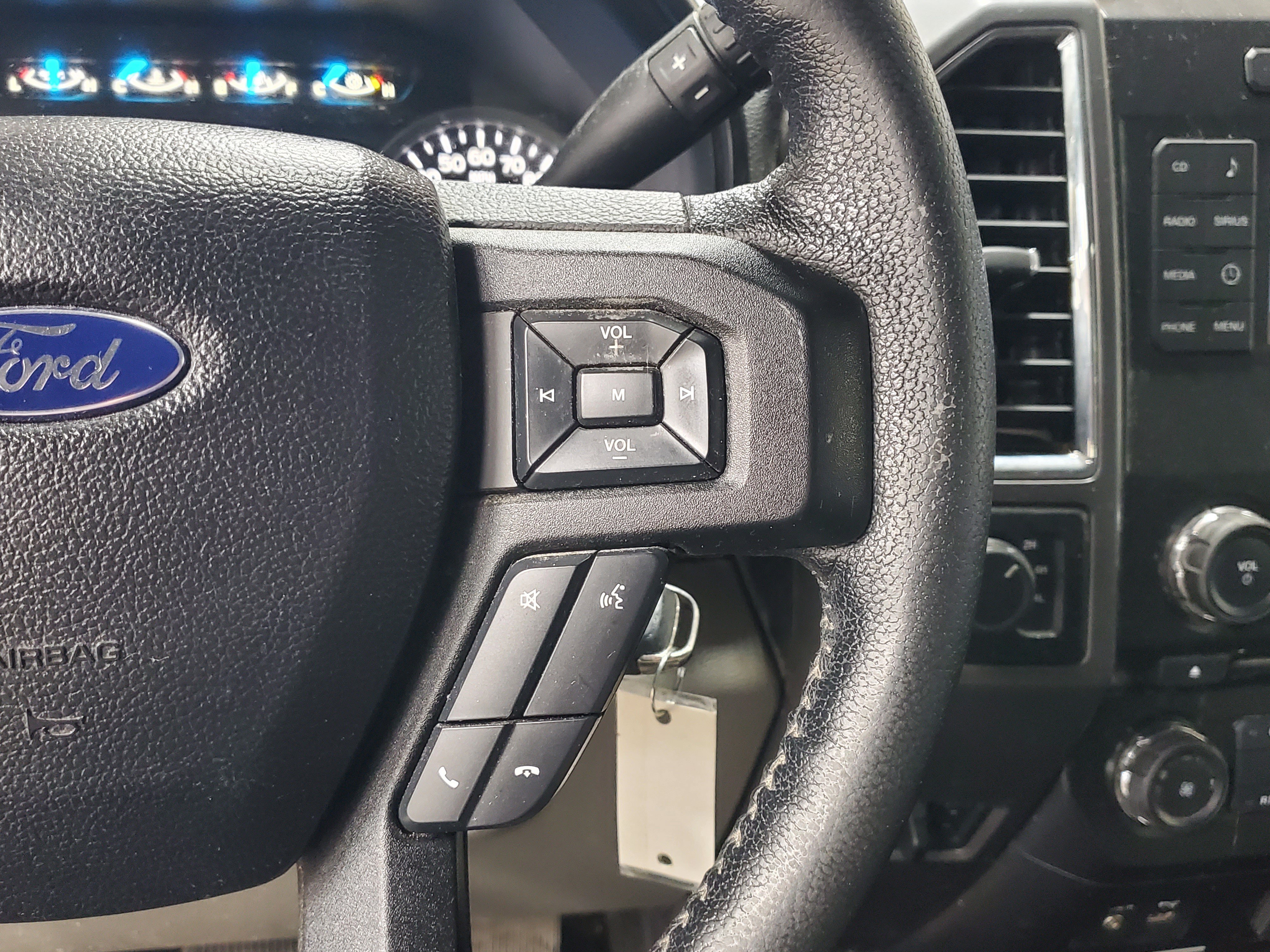 Used 2015 Ford F150 XLT w/ Equipment Group 301A Mid AWD/4WD image 26