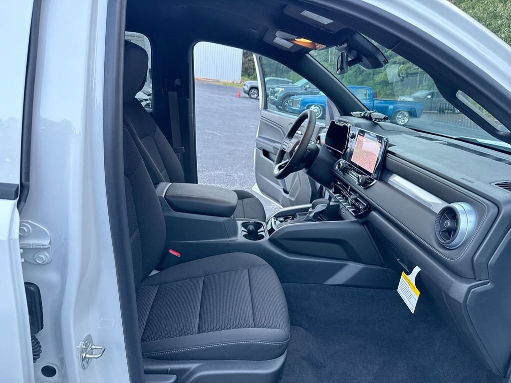 New 2026 Chevrolet Colorado LT RWD image 32