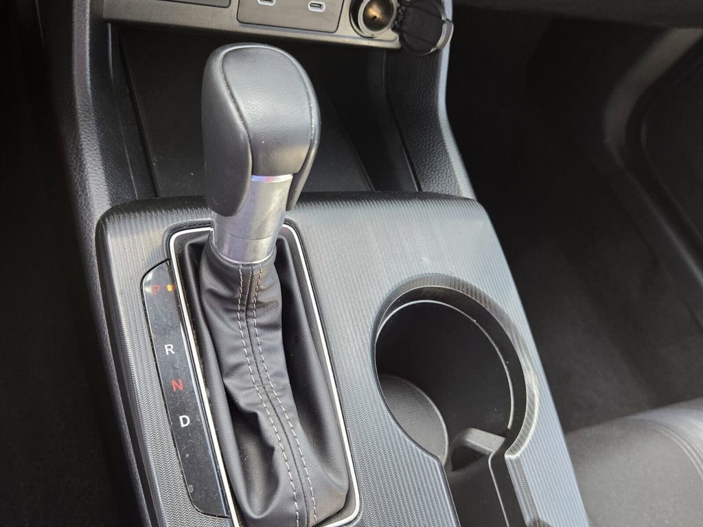Used 2025 Honda Civic Sport image 19