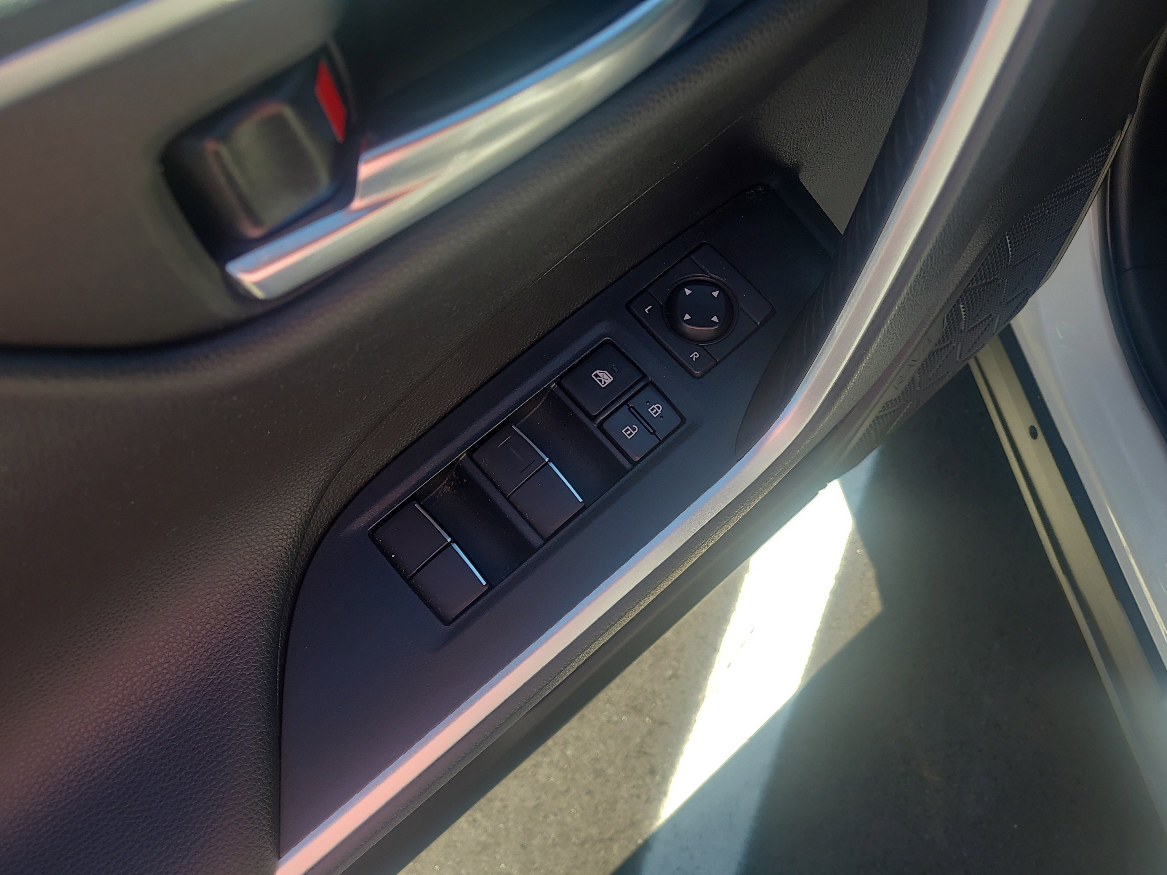 Certified 2021 Toyota RAV4 XSE AWD/4WD image 13