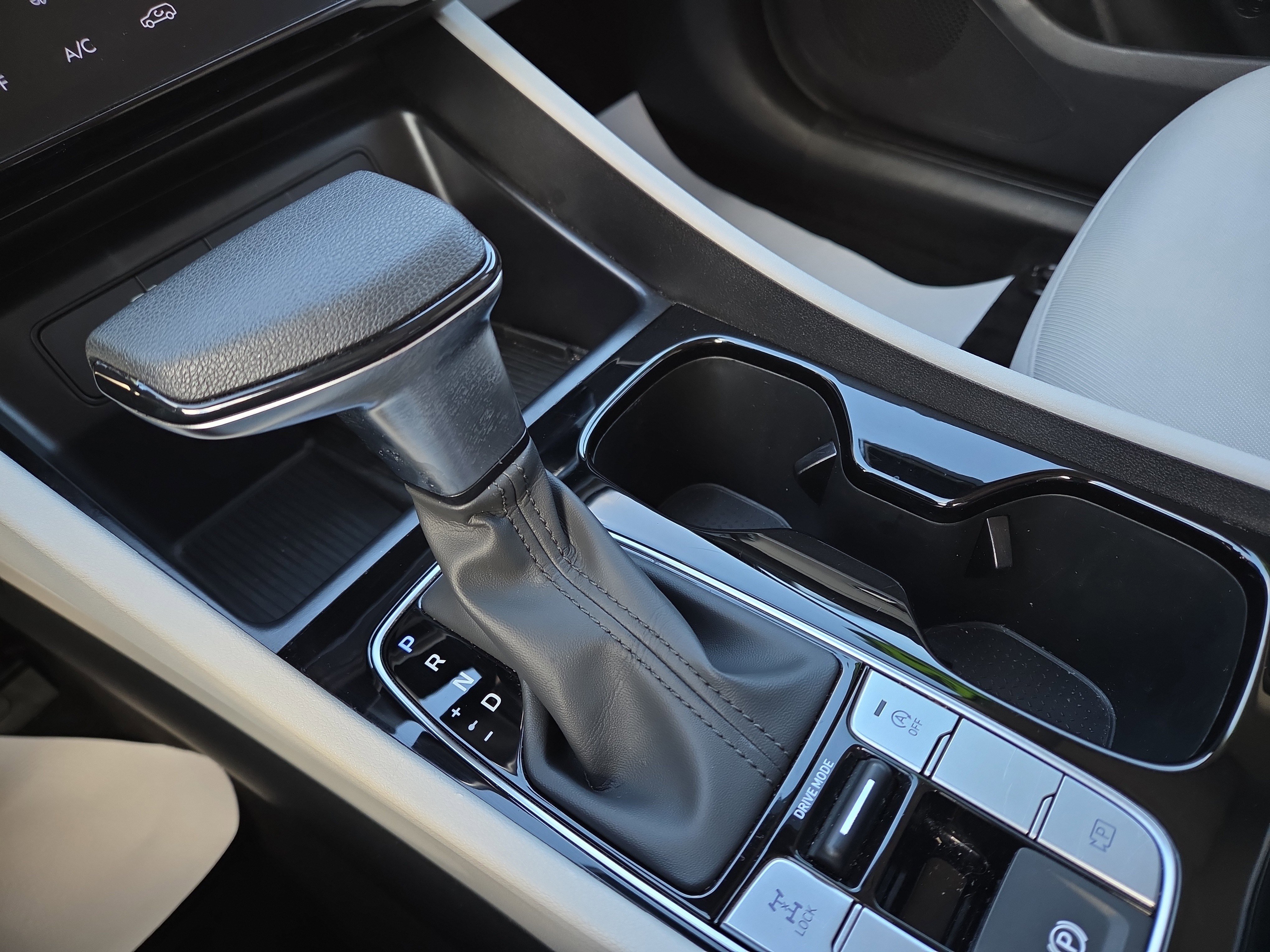 Certified 2025 Hyundai Tucson SEL image 23