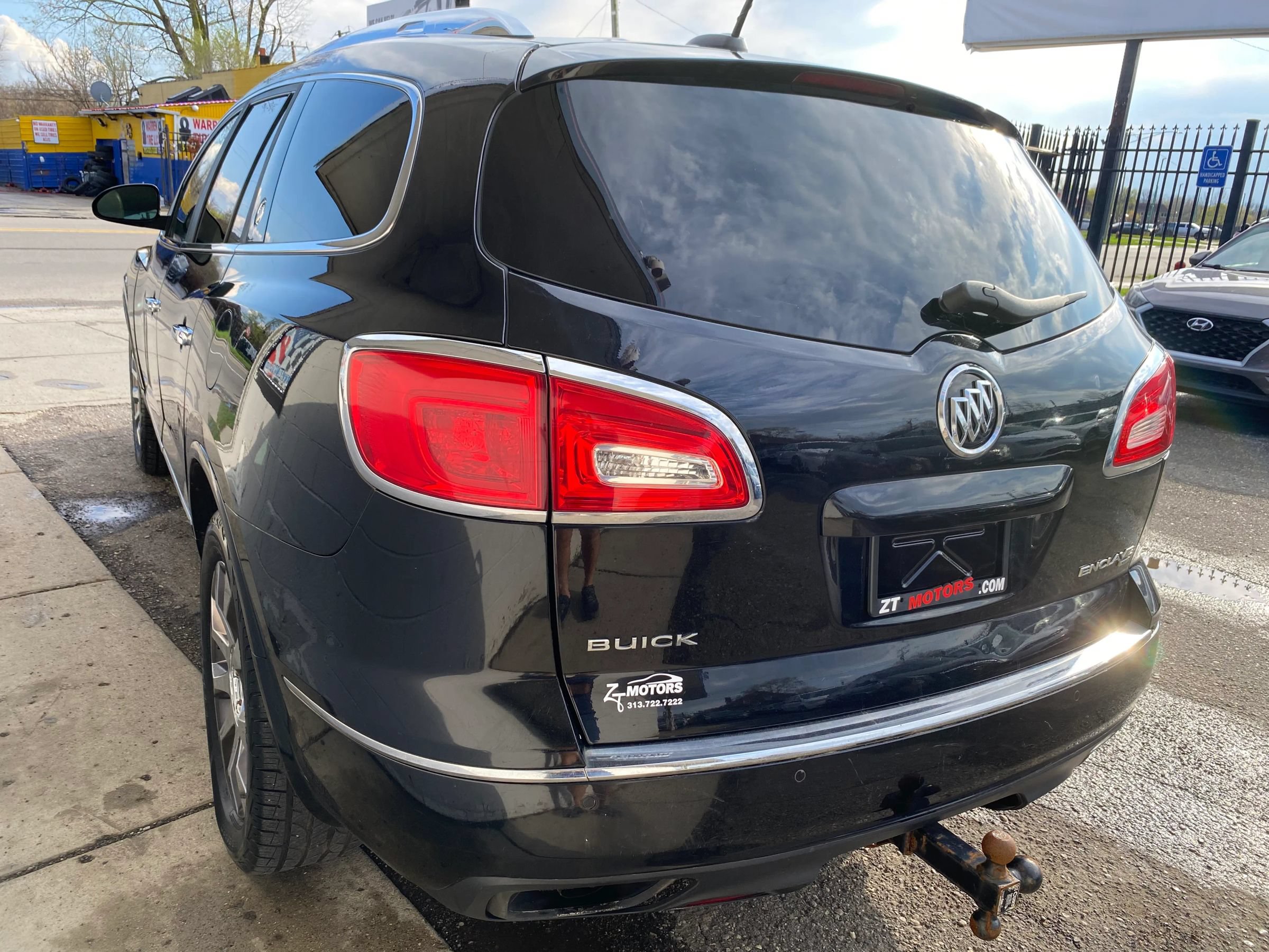 Used 2016 Buick Enclave Leather w/ Enclave Tuscan Edition AWD/4WD image 2
