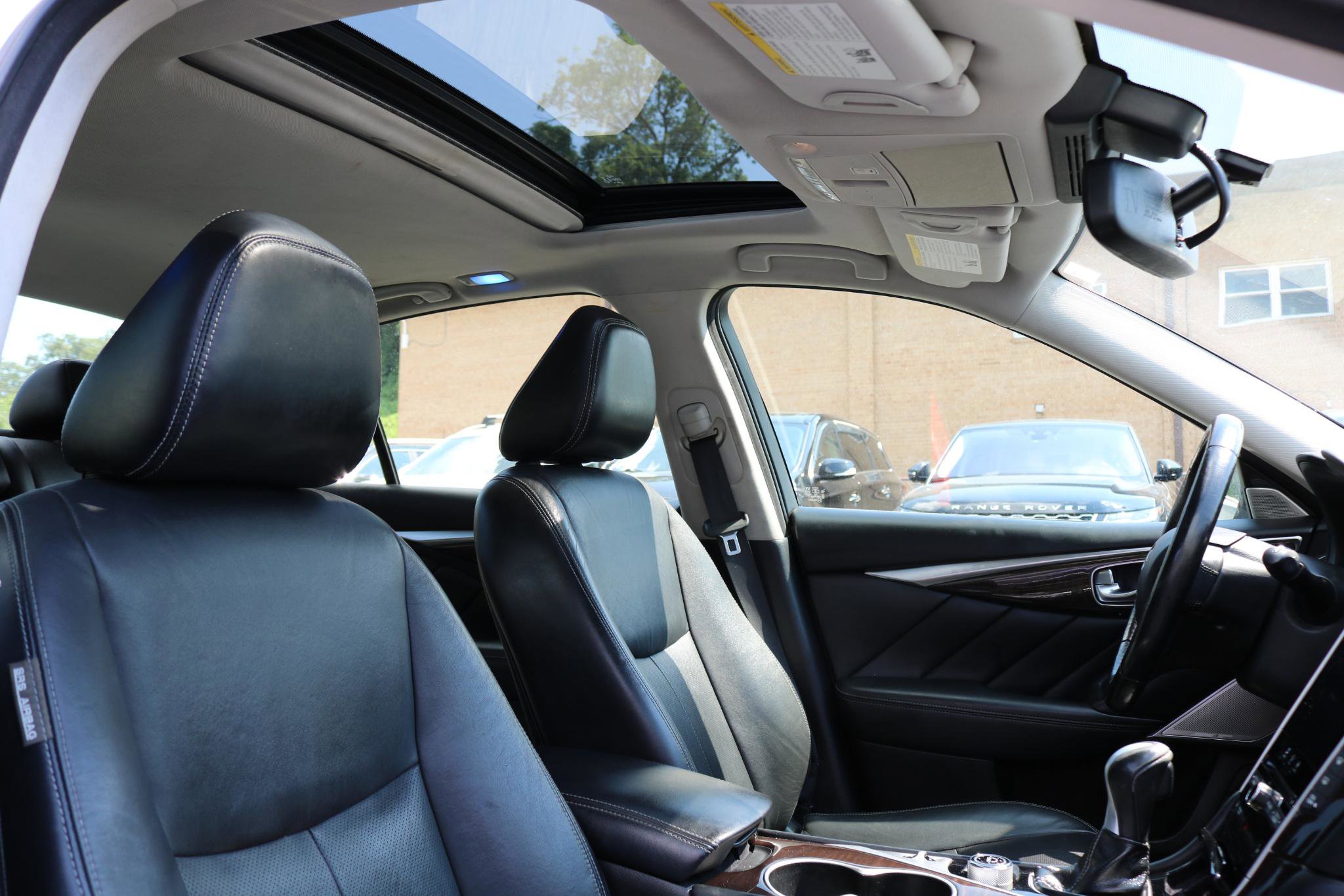 Used 2017 INFINITI Q50 3.0t Premium w/ Driver Assistance Package image 36