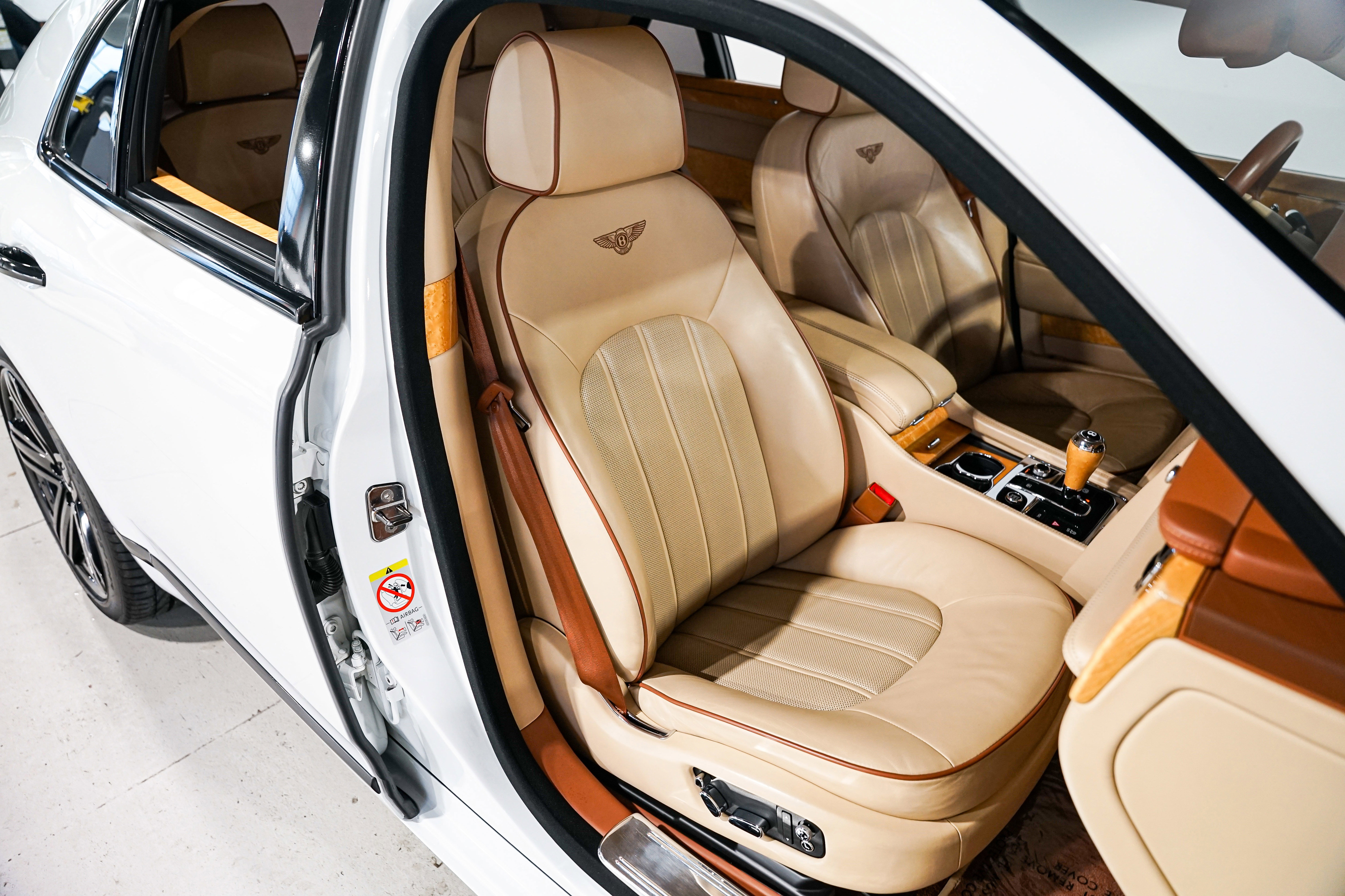 Used 2012 Bentley Mulsanne image 29