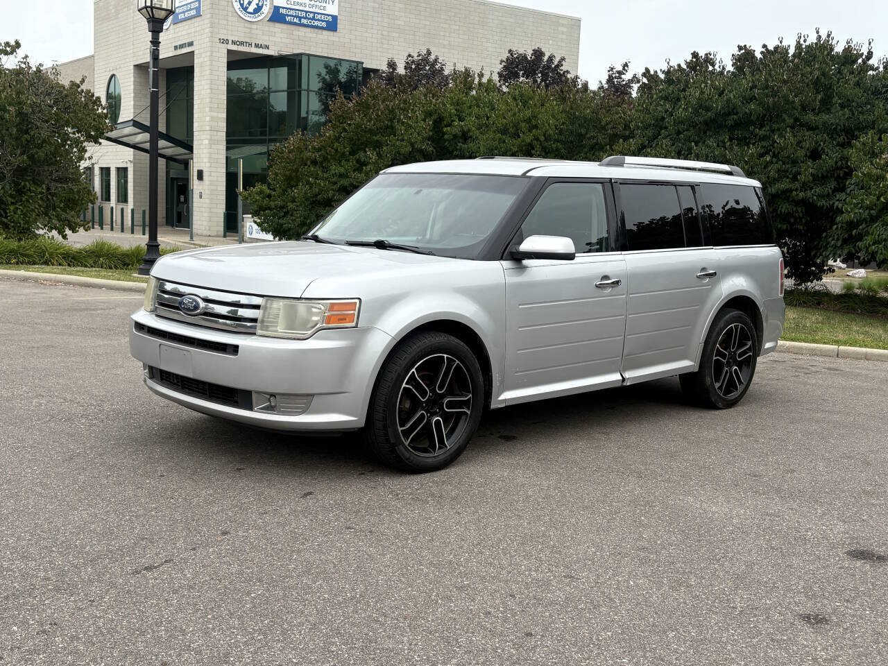 Used 2011 Ford Flex SEL w/ Rapid Spec Order Code AWD/4WD image 2