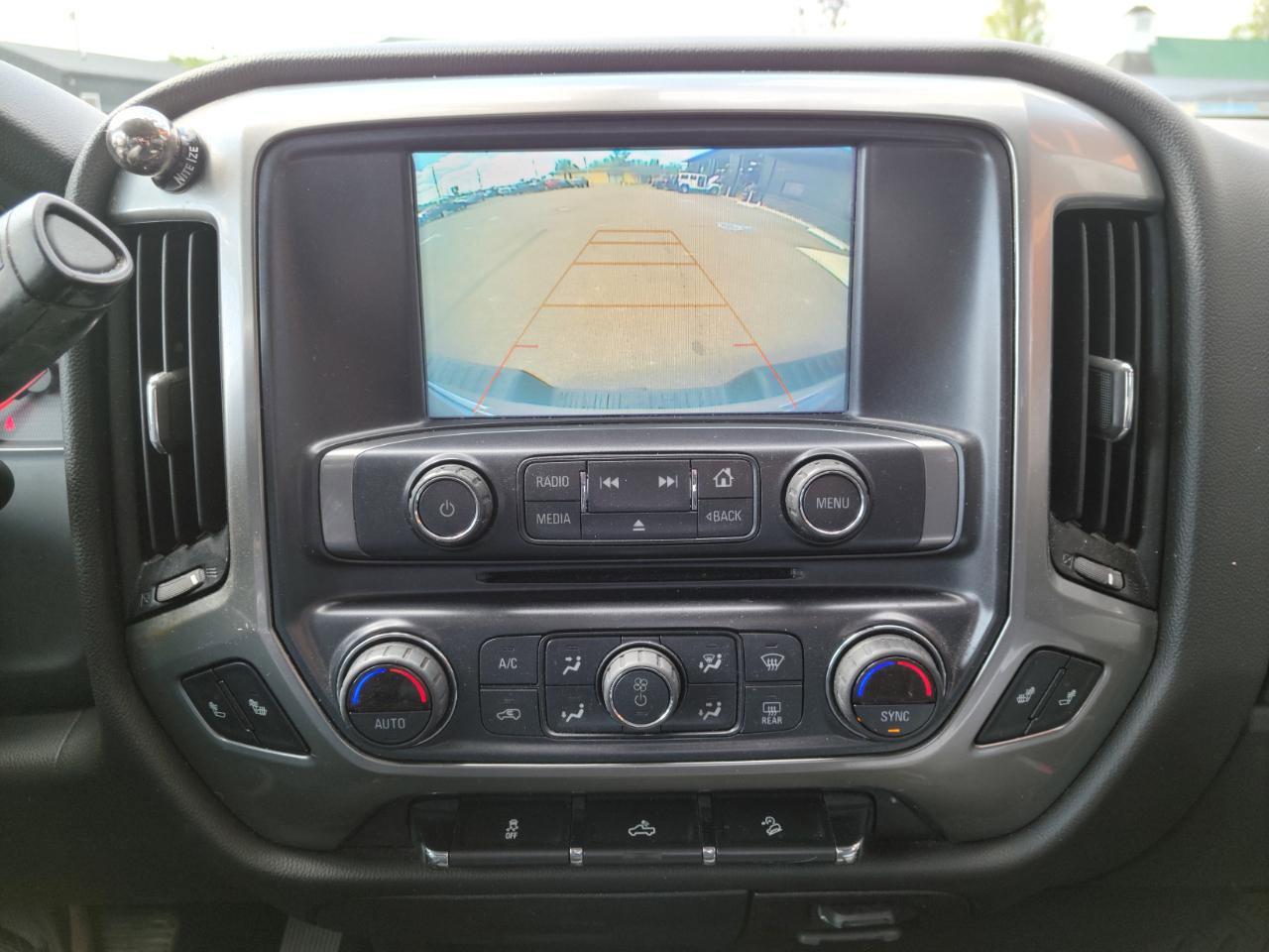 Used 2018 Chevrolet Silverado 1500 LT w/ All Star Edition AWD/4WD image 10